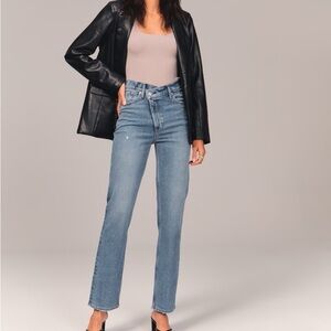 Abercrombie 90s straight ultra high rise